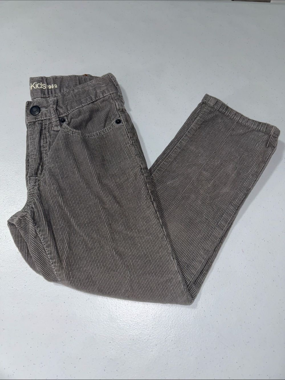 Gap Kids Boy’s Gray Straight Leg Corduroy Pants Size 6